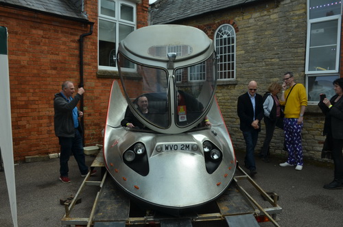 Whomobile